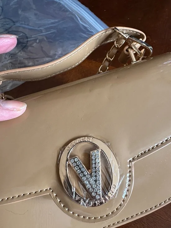 Valentino Orlandi Tan Patent Mini Shoulder Bag with Gold Chain - Picture 3 of 8